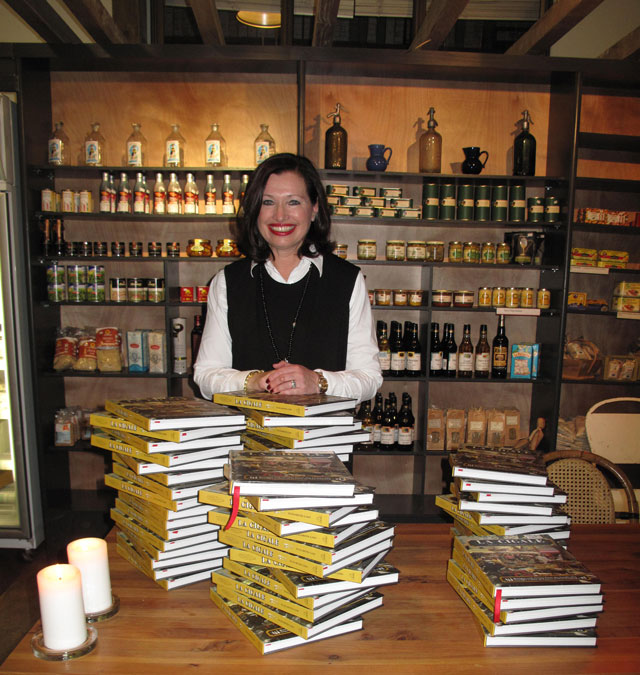 Elizabeth Lind at the launch of her book La Cigale