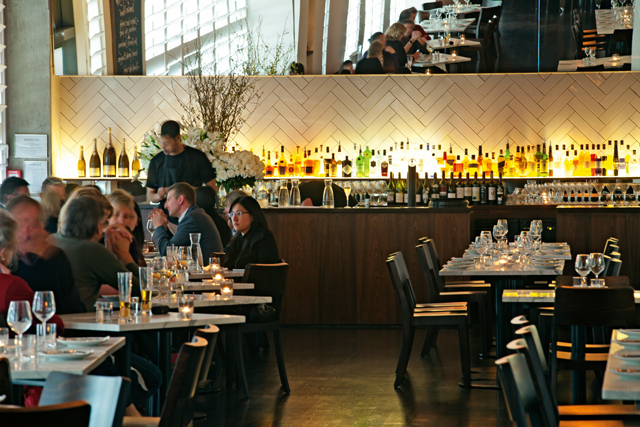 District Dining Metro Restaurant Review - District Dining