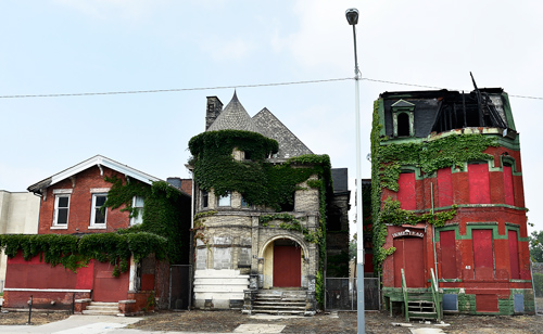 Abandoned Detroit houses