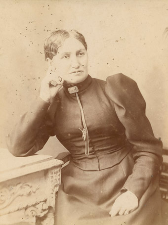 Elizabeth Yates.