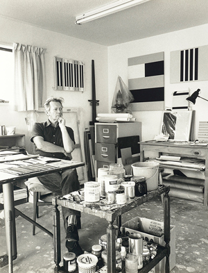 Walters in his studio,1978. Photo/Marti Friedlander Archive.