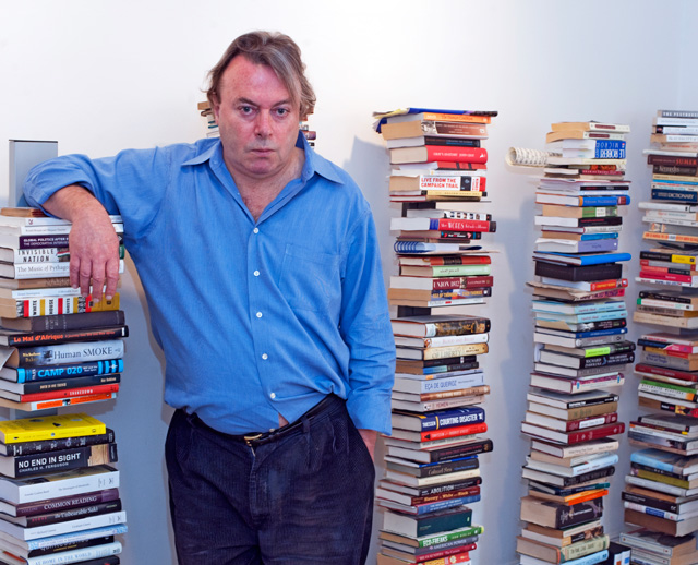 MT0316_Christopher-Hitchens