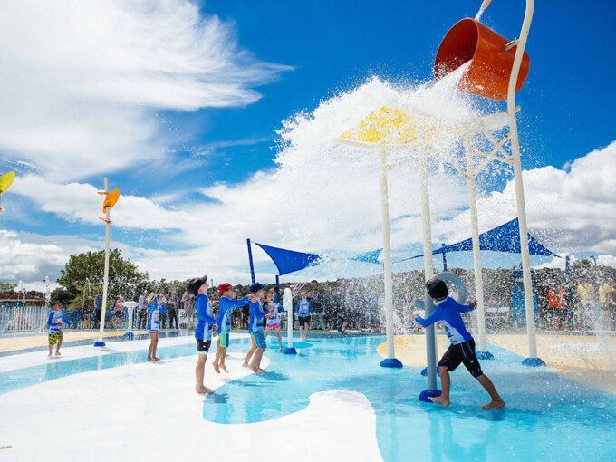Splash pads and outdoor pools: Where to cool off with the kids in Auckland