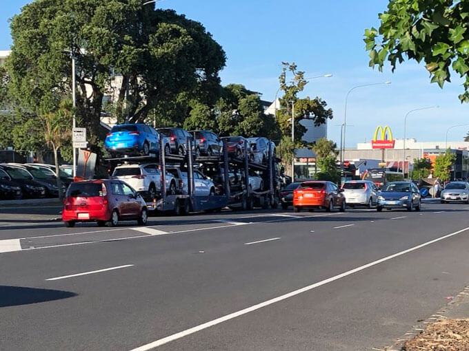 Trucks parking illegally along Great North Rd have little other choice, owner says